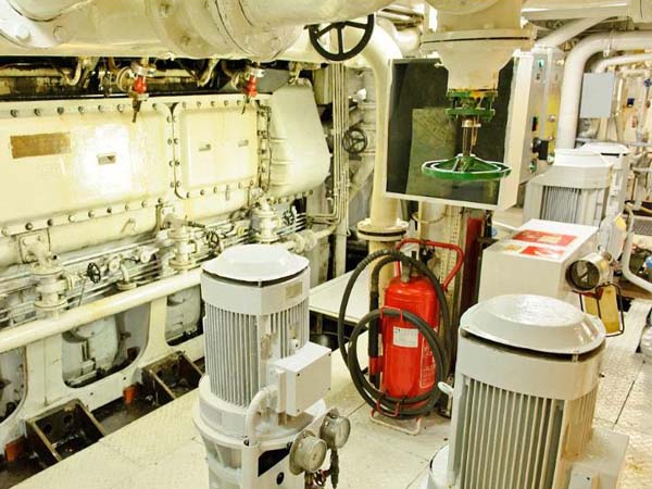 Bluetooth Temperature Humidity Sensor for Engine Room Monitoring 