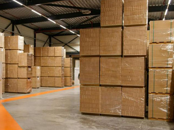 why-industrial-warehouses-need-4g-backed-temperature-monitoring1.jpg