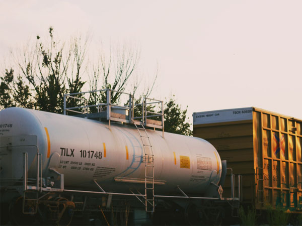 real-time-temperature-data-logger-for-liquid-tank-logistics1.jpg